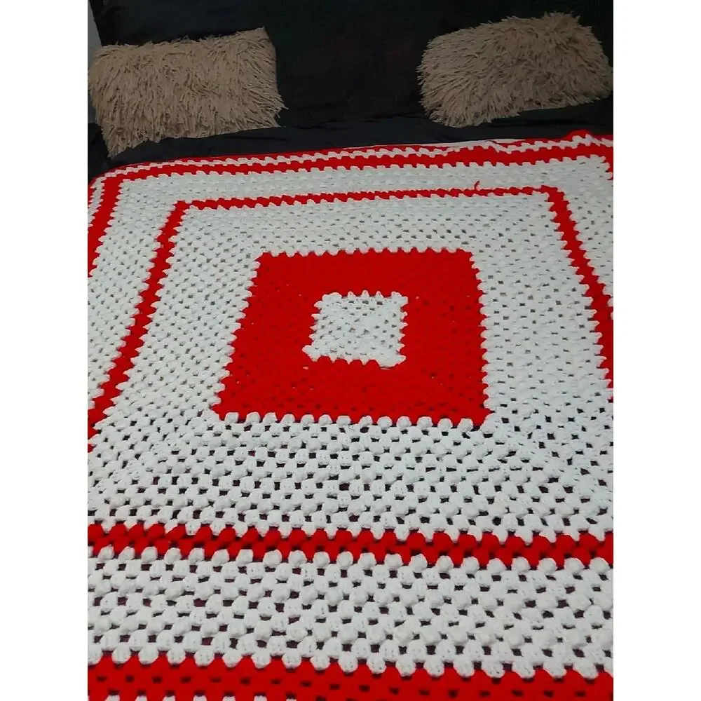 Granny Square Quilt Blanket Red/White 47”x 42”Comfy Cozy Home Cottagecore Love